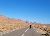 11 guter Asphalt, Einsamkeit - der Süden Marokko´s