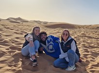 Team offroad aktiv, Anna, Marie-Lou mit Freund und Guide Omar